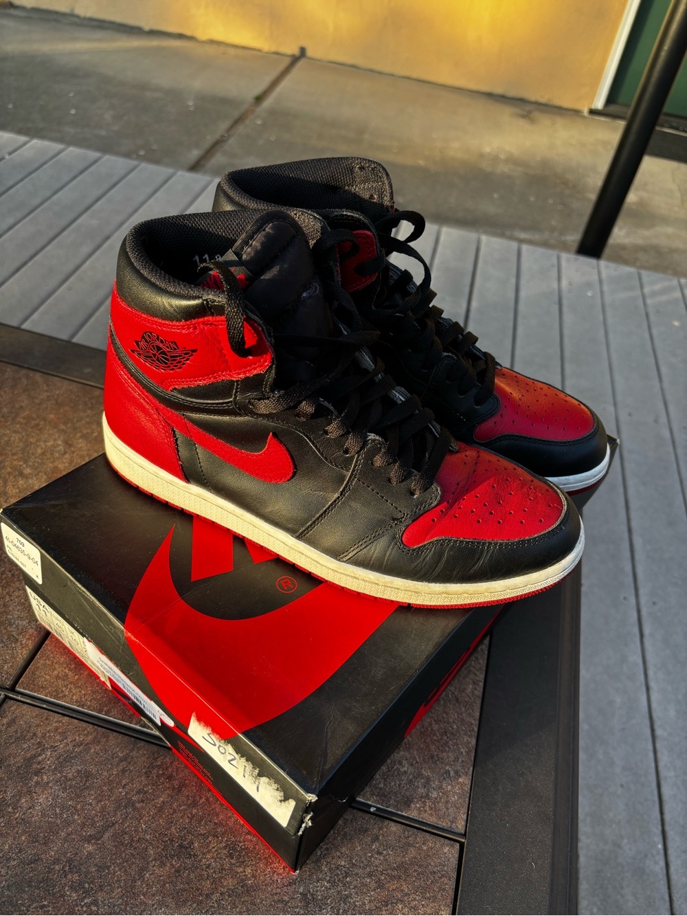 Nike Air Jordan 1 High OG 2016 Size 11M - Black and Red